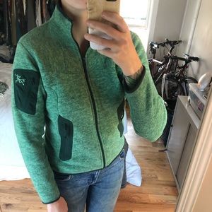 Arc’teryx women’s zip up Polartec fleece jacket